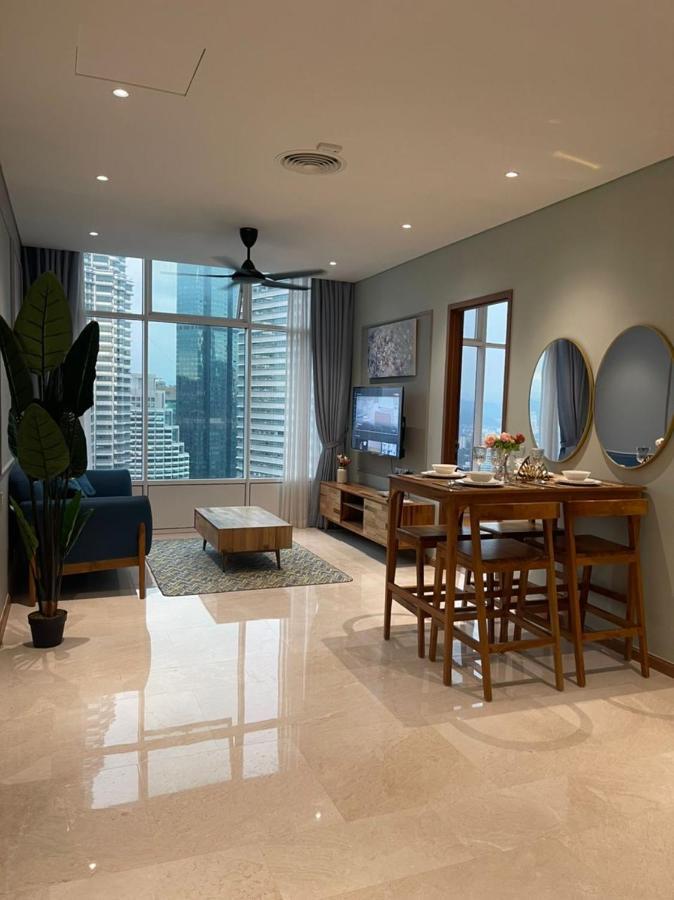 Klcc Sky Suites Kuala Lumpur Exterior photo